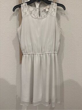LOFT White Sleeveless Lace Yoke Casual Dress